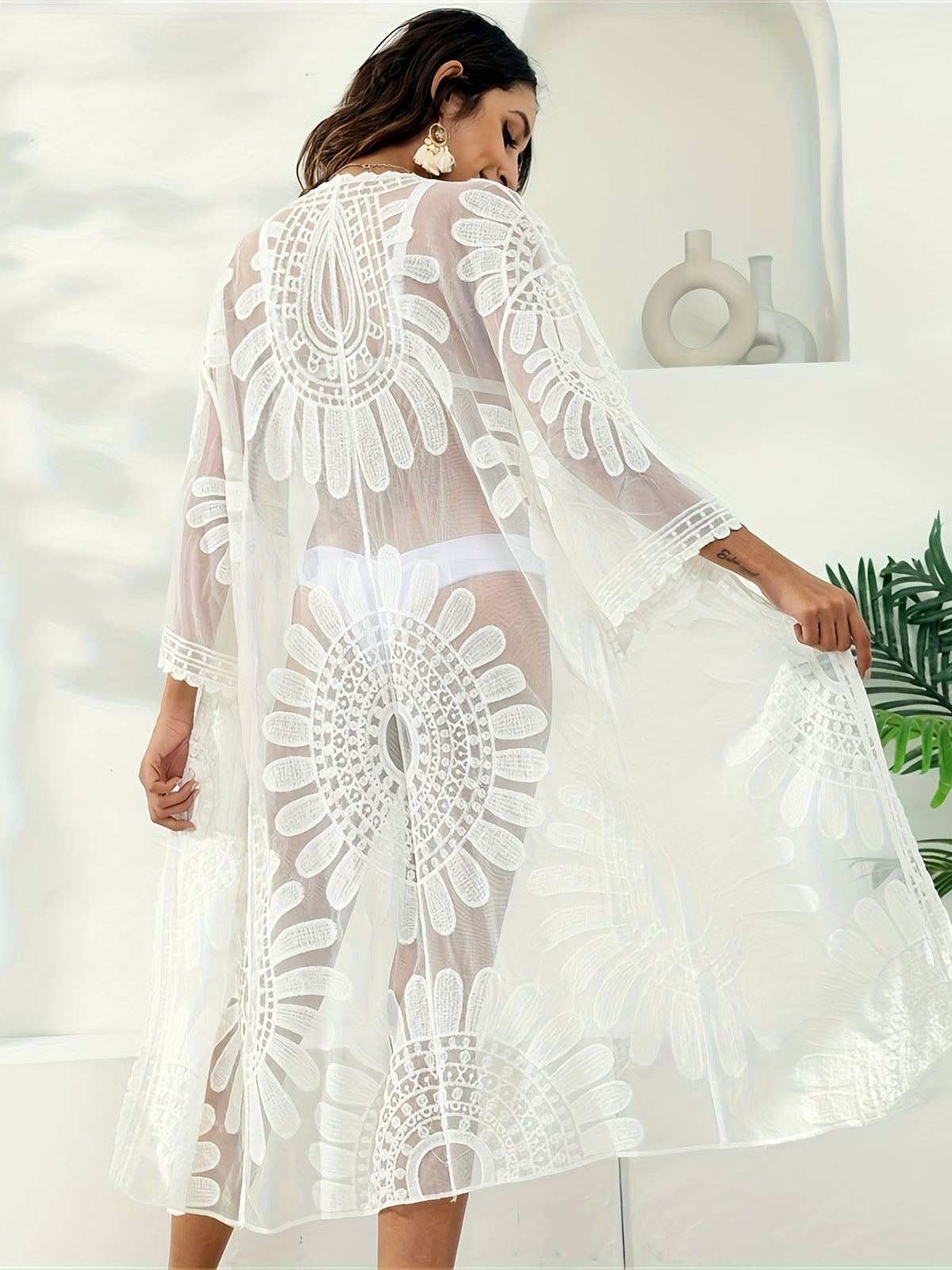 Túnica de playacon bordado floral