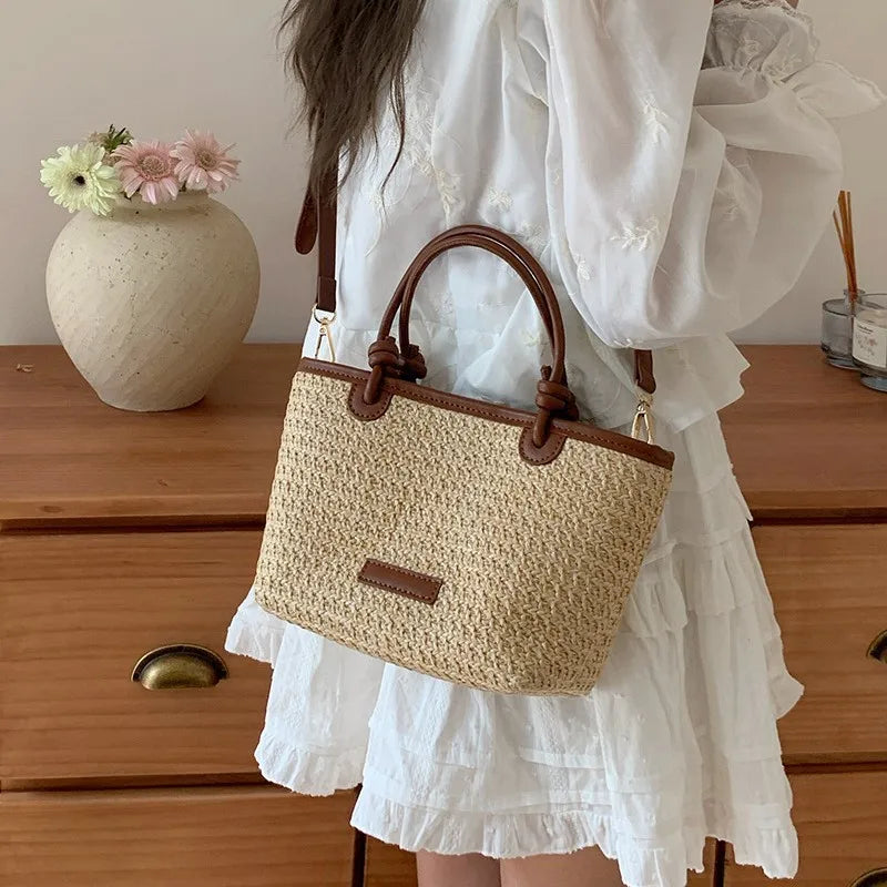 Gran oferta de verano, bolso tejido de paja, cesta de verduras, bolso de mensajero, bolso de cubo simple a la moda para mujer