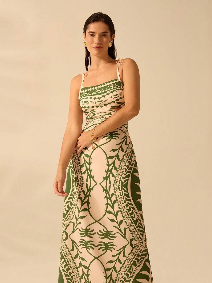 Vestido bohemio con palmeras y cintura abierta