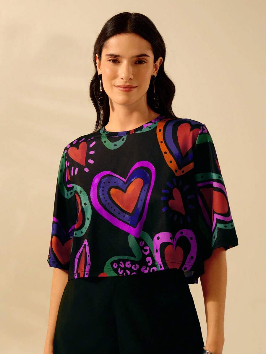 Remera Boho Tropical con Corazón, Cuello Redondo