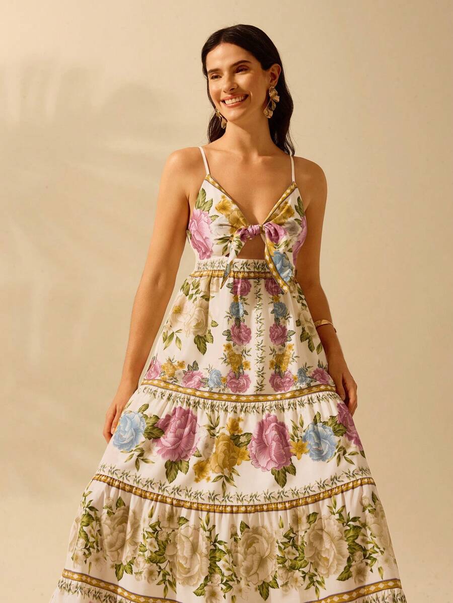 Vestido Boho Floral Elegante con Lazo, Cut-Out y Capas
