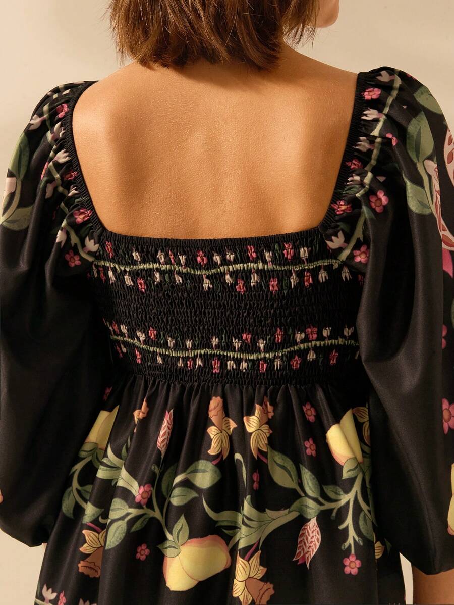 Vestido Corto Negro con Mangas Globo & Limón Boho