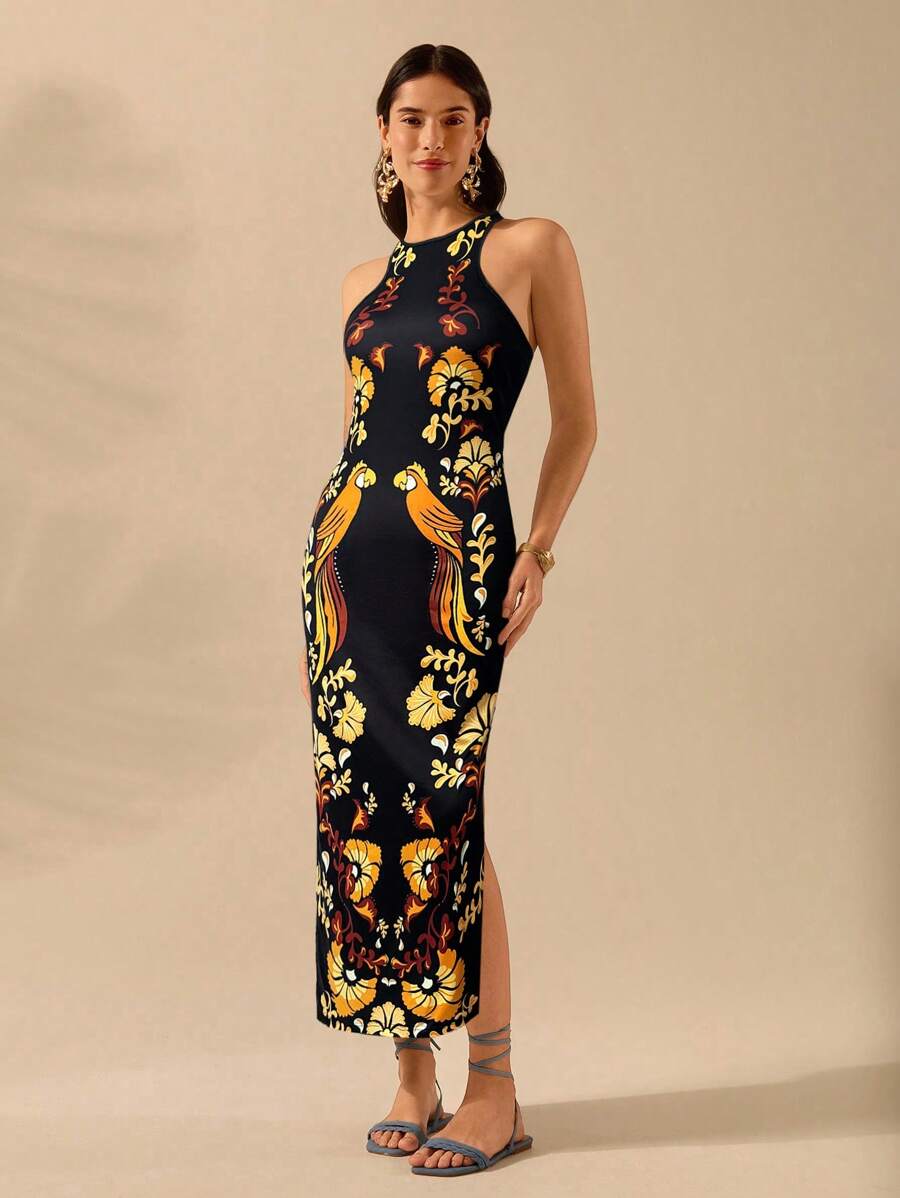 Vestido entallado azul con estampado tropical y loro