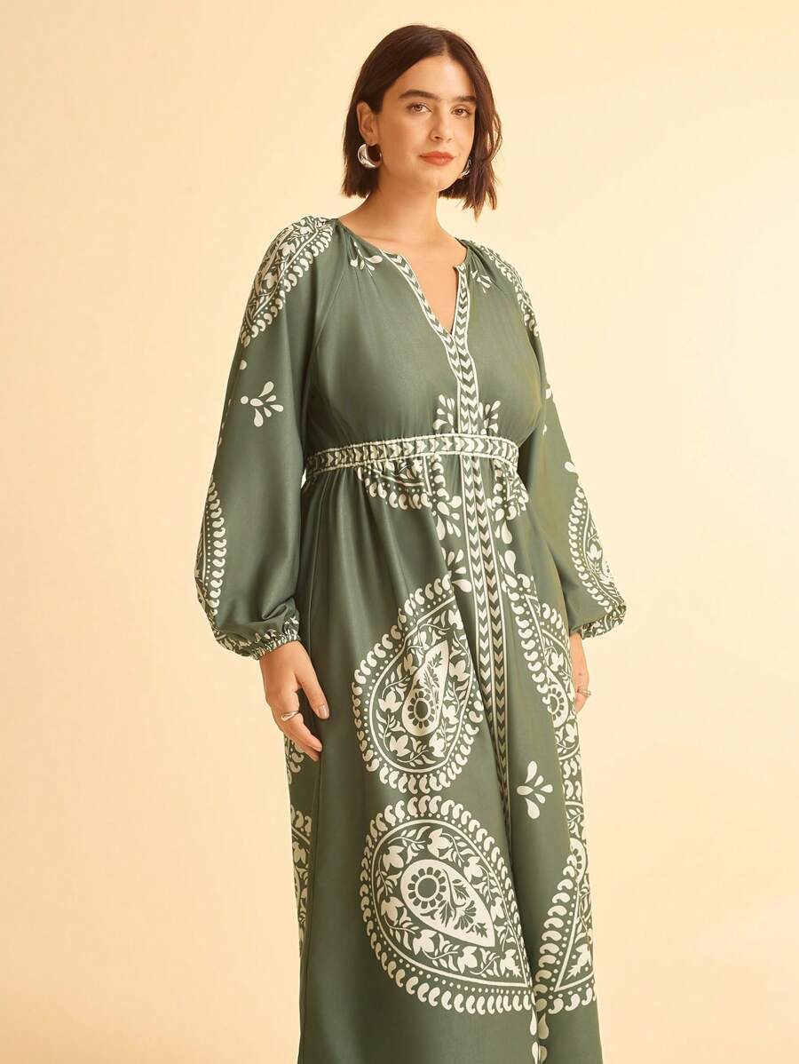 Vestido Largo Verde Beige con Fenda y Mangas Globo