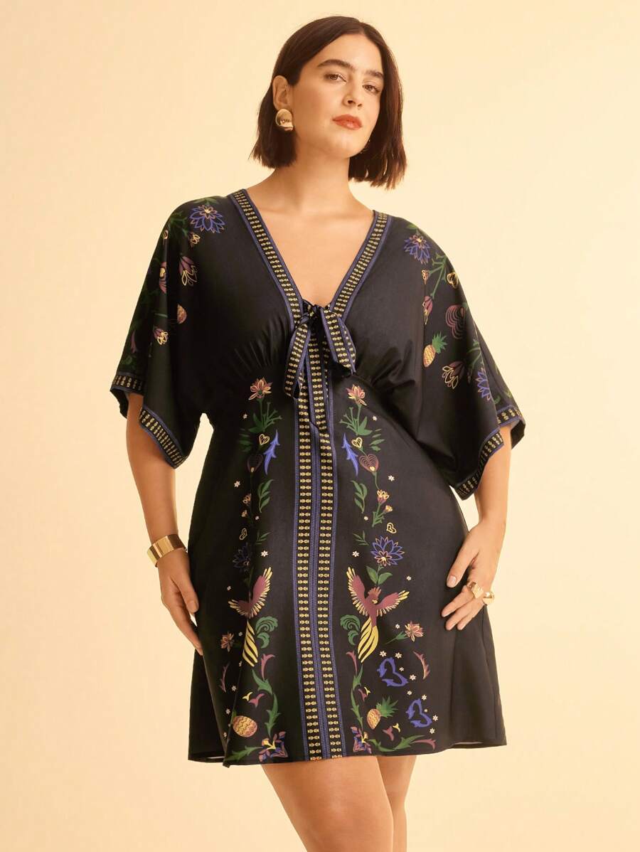 Vestido Corto Boho Plus Size, Mangas Murciélago, Papagayo & Piña