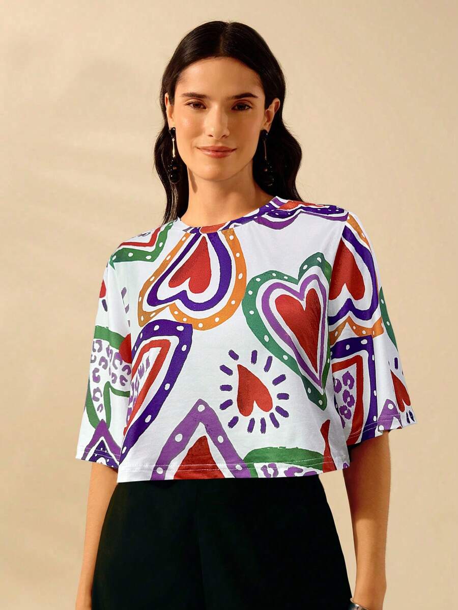 Remera Boho Tropical con Corazón, Cuello Redondo