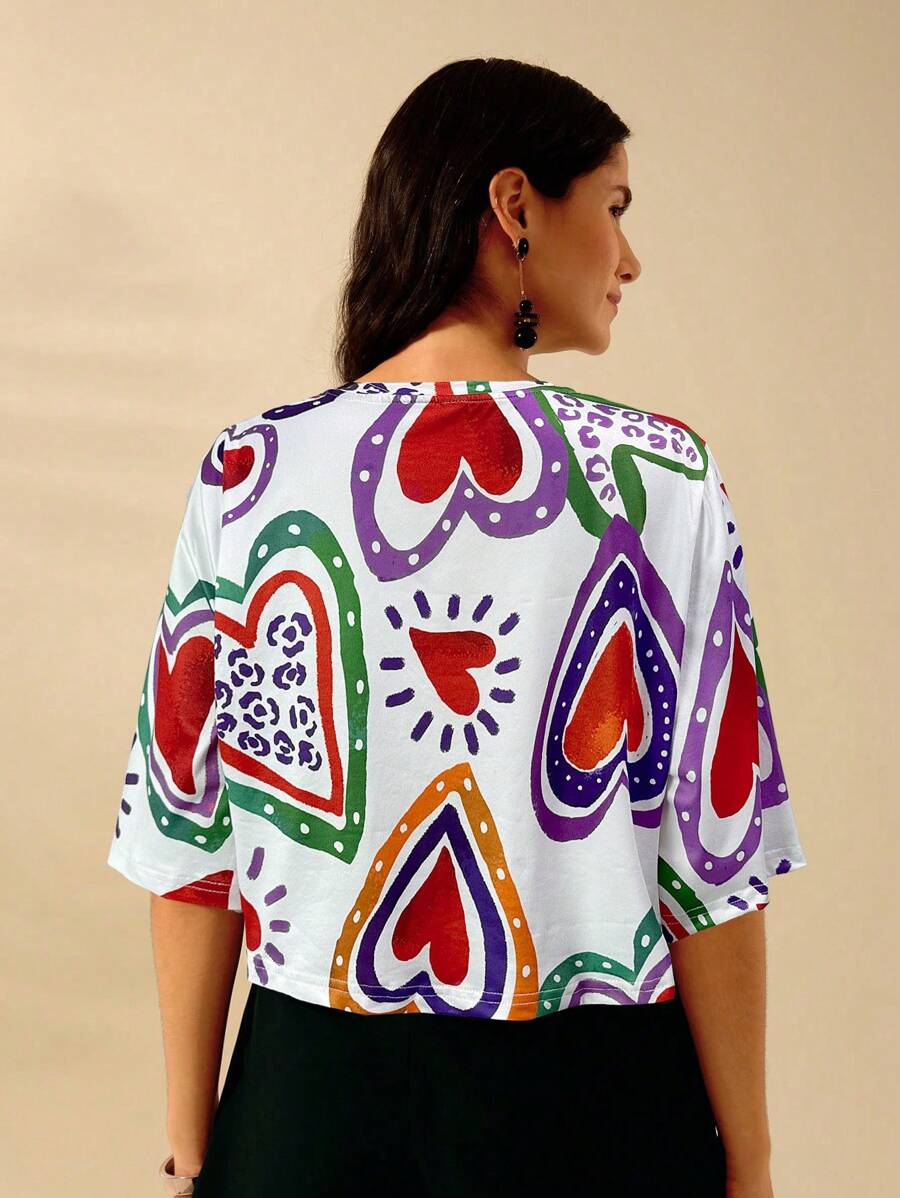 Remera Boho Tropical con Corazón, Cuello Redondo