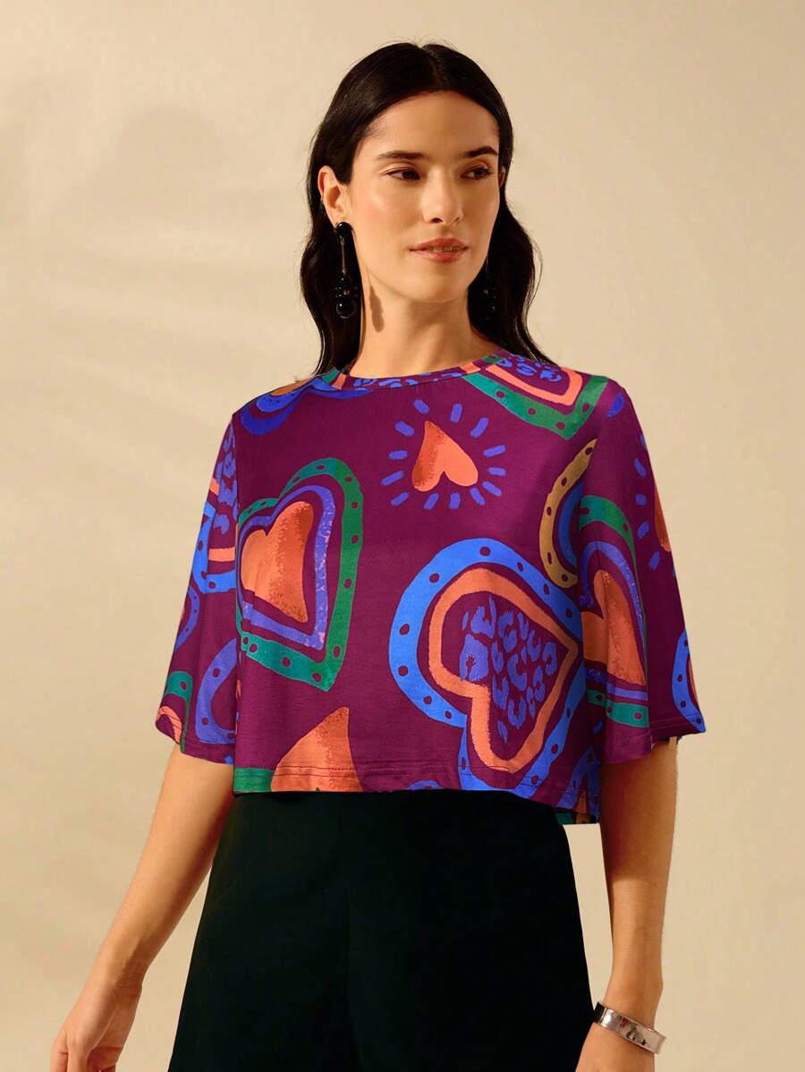 Remera Boho Tropical con Corazón, Cuello Redondo