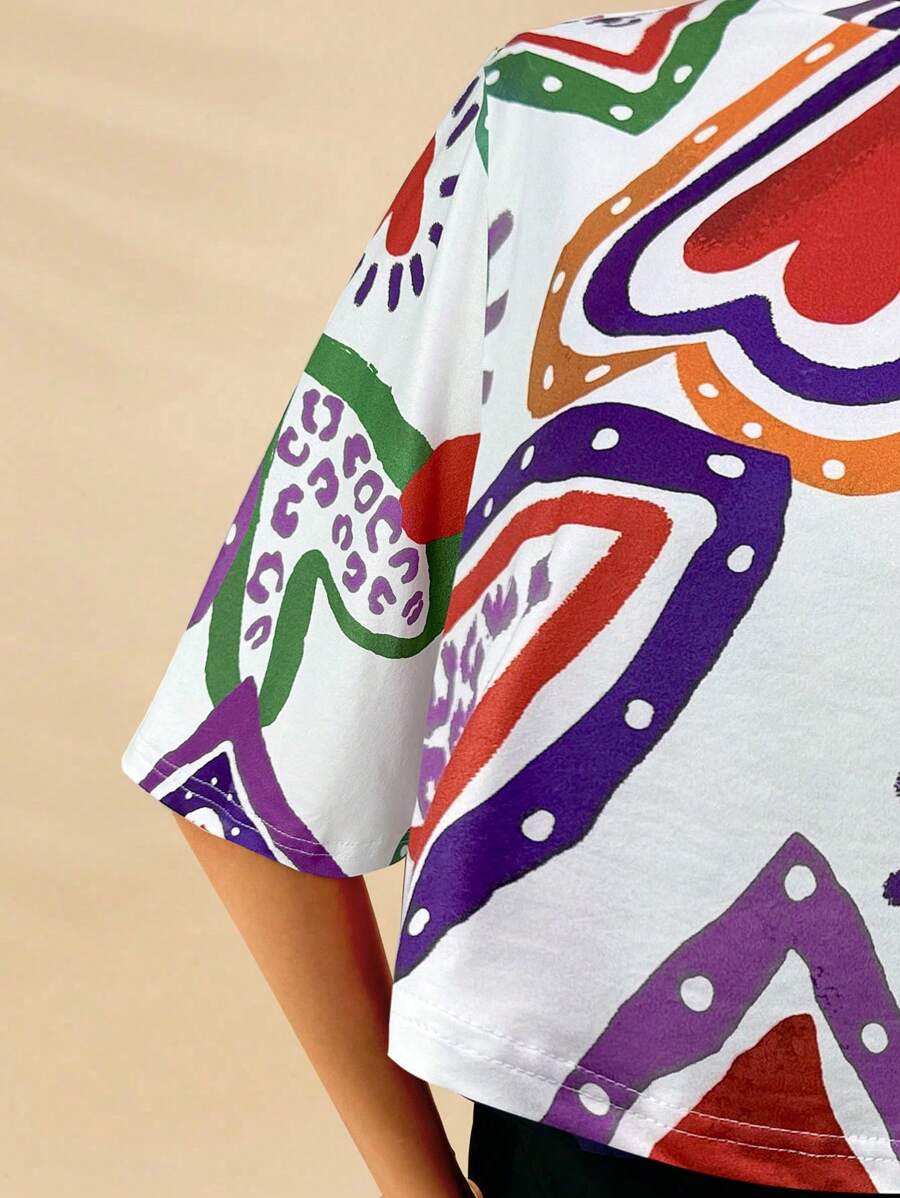 Remera Boho Tropical con Corazón, Cuello Redondo