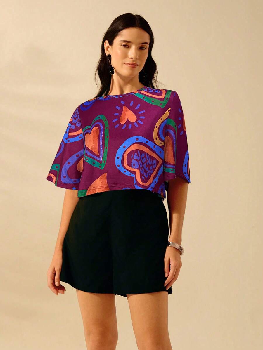 Remera Boho Tropical con Corazón, Cuello Redondo
