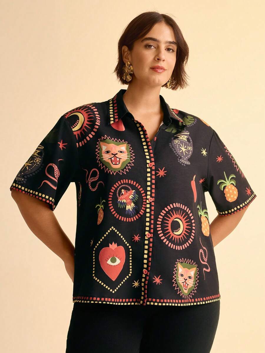 Camisa Boho Negra Plus Size con Estampas Tropicales