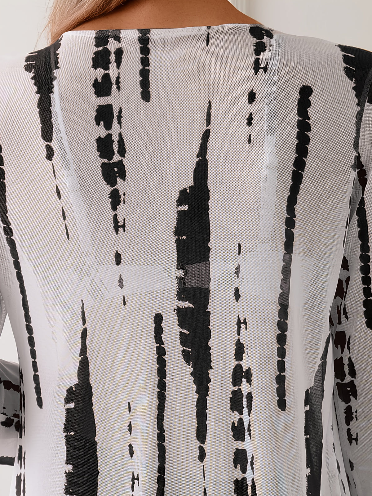 Conjunto de Bikini Lavado en Tres Piezas con Cárdigan y Mangas Largos