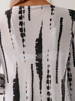 Conjunto de Bikini Lavado en Tres Piezas con Cárdigan y Mangas Largos